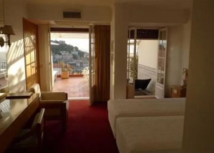 Albergaria Senhora Do Monte 3* ליסבון